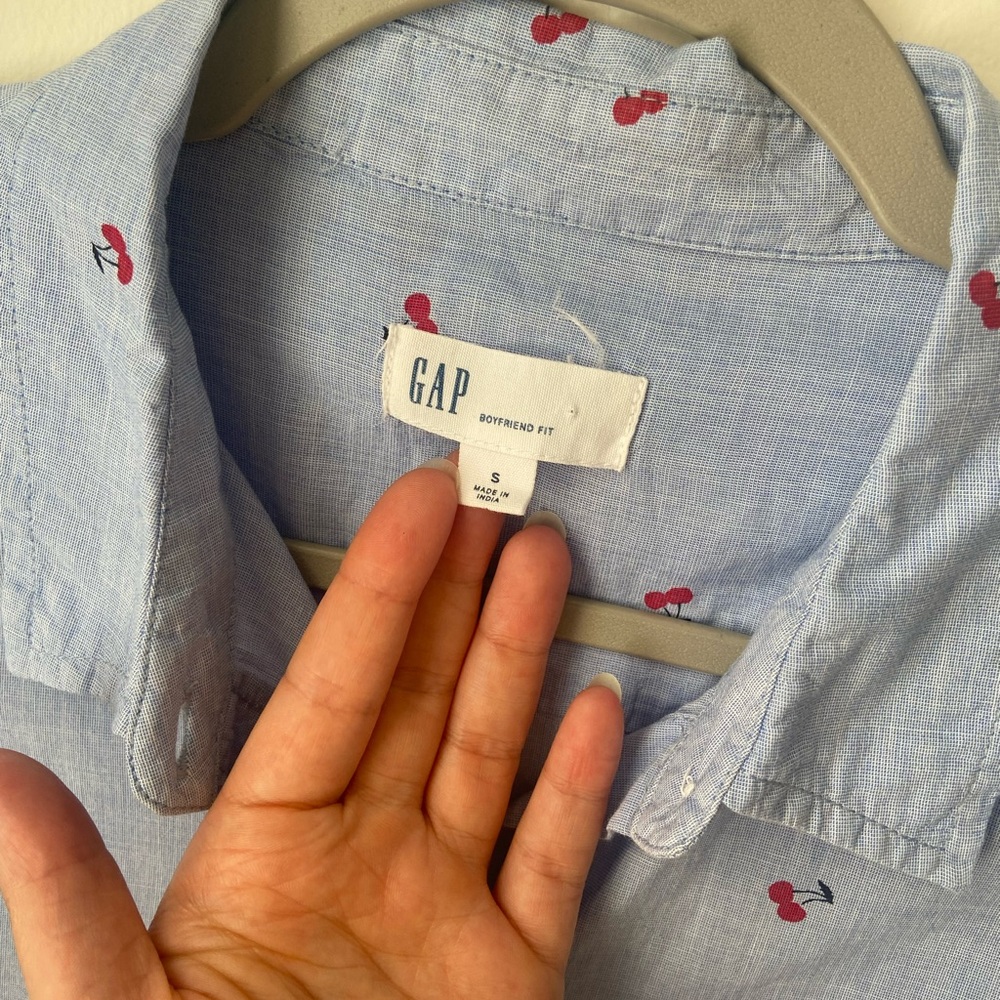 SOLD GAP Boyfriend Fit Cherry Button Down Shirt - Picture 2 of 4